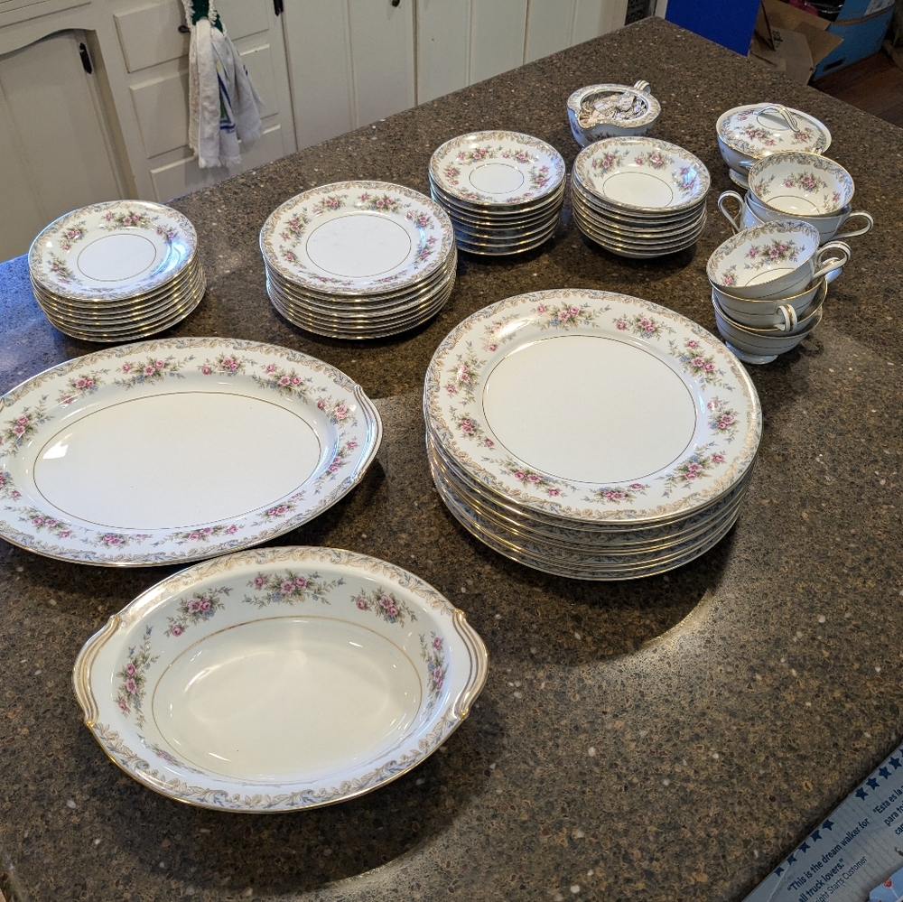 Noritake Somerset 5317 Vintage China Set 52 pcs